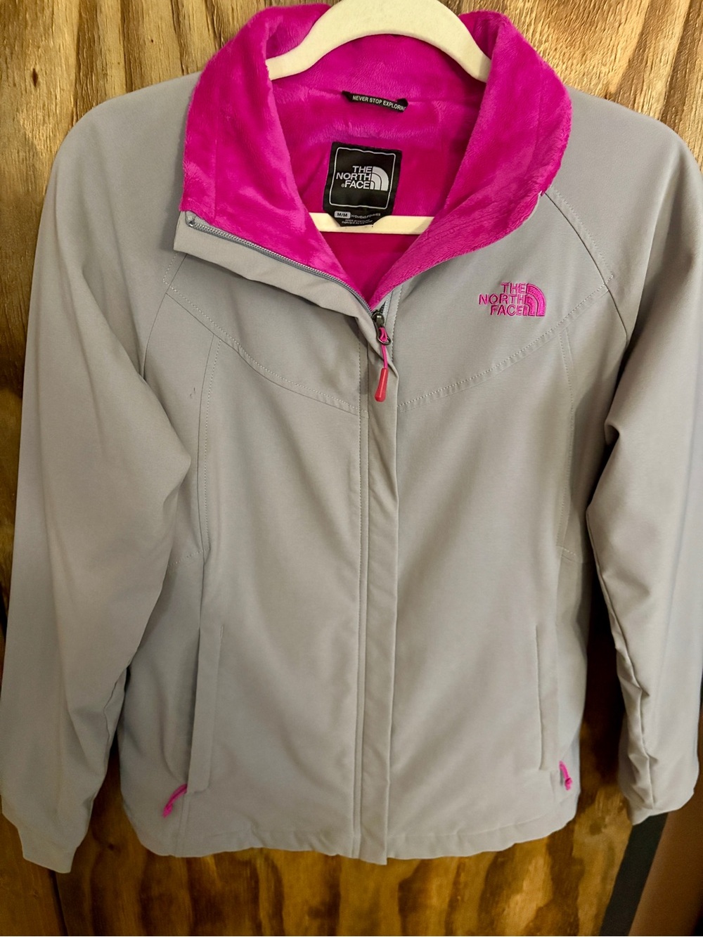 The North Face Women's Light Gray Ski Jacket with Pink Lining